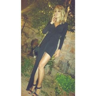 Elena Papavasileiou feet photo thumbnail