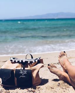 Elena Papavasileiou feet photo thumbnail