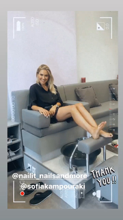 Elena Papavasileiou feet photo thumbnail
