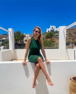 Elena Papavasileiou feet photo thumbnail