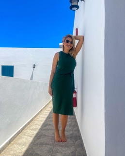 Elena Papavasileiou feet photo thumbnail
