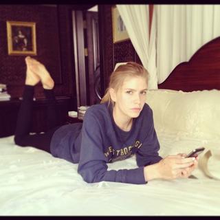 Elena Perminova feet photo thumbnail