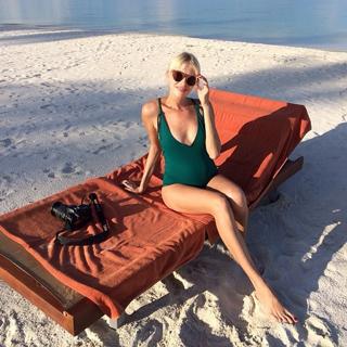 Elena Perminova feet photo thumbnail