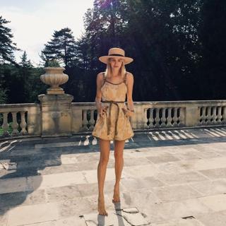 Elena Perminova feet photo thumbnail