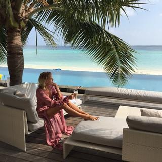 Elena Perminova feet photo thumbnail