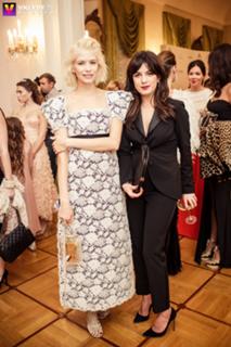 Elena Perminova feet photo thumbnail