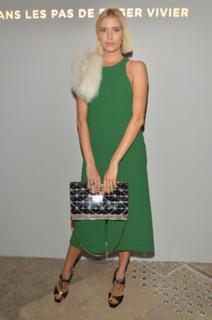 Elena Perminova feet photo thumbnail