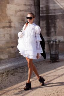 Elena Perminova feet photo thumbnail