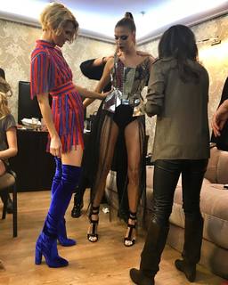 Elena Perminova feet photo thumbnail