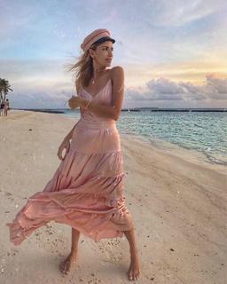 Elena Perminova feet photo thumbnail