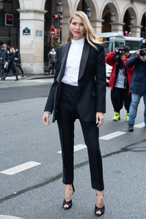 Elena Perminova feet photo thumbnail