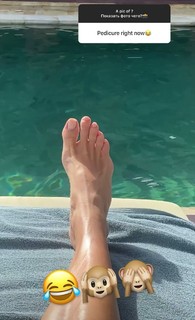 Elena Perminova feet photo thumbnail