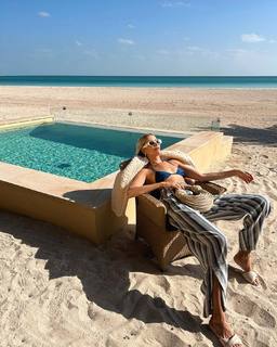 Elena Perminova feet photo thumbnail