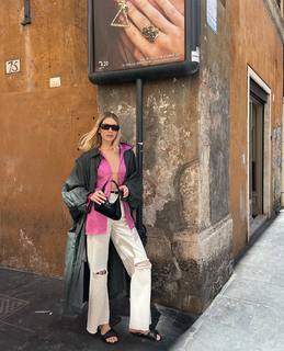 Elena Perminova feet photo thumbnail