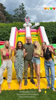 Elena Perminova feet photo thumbnail