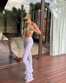 Elena Perminova feet photo thumbnail