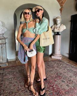 Elena Perminova feet photo thumbnail