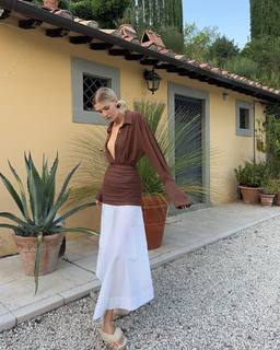 Elena Perminova feet photo thumbnail