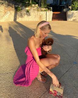 Elena Perminova feet photo thumbnail