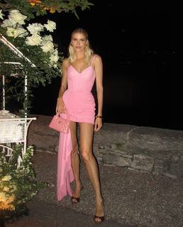 Elena Perminova feet photo thumbnail