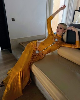 Elena Perminova feet photo thumbnail