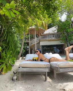 Elena Perminova feet photo thumbnail