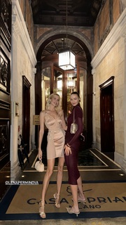 Elena Perminova feet photo thumbnail