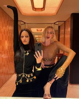 Elena Perminova feet photo thumbnail