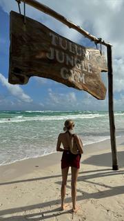 Elena Perminova feet photo thumbnail