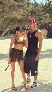 Elena Perminova feet photo thumbnail