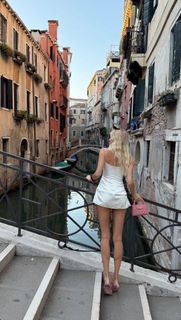 Elena Perminova feet photo thumbnail