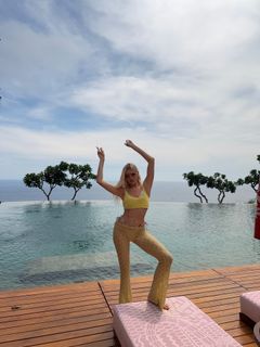 Elena Perminova feet photo thumbnail