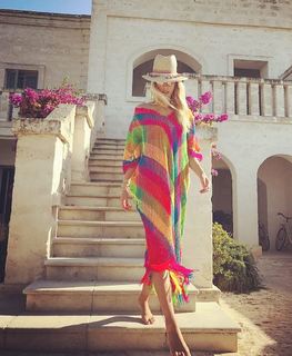 Elena Santarelli feet photo thumbnail