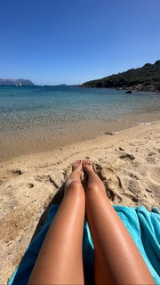 Elena Santarelli feet photo thumbnail