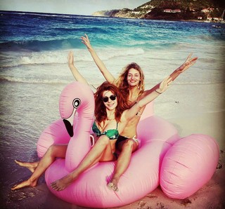 Elena Satine feet photo 7