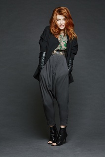 Elena Satine feet photo 15