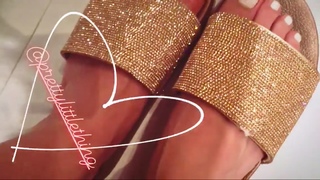 Elena Tsagrinou feet photo 16