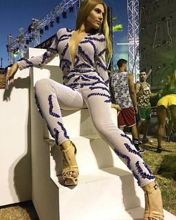 Elena Tsagrinou feet photo 15