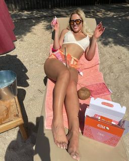 Elena Tsagrinou feet photo 12