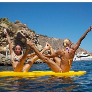 Elena Tzavalia feet photo 3