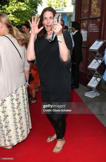 Elena Uhlig feet photo 3