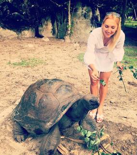 Elena Vesnina feet photo 7