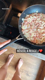 Eleni Balogh feet photo 18