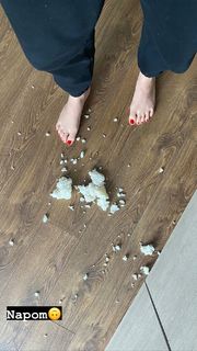 Eleni Balogh feet photo 14