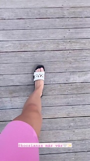 Eleni Balogh feet photo 3