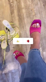 Eleni Balogh feet photo 3