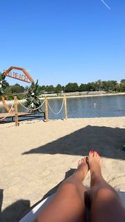 Eleni Balogh feet photo 7