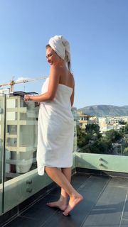 Eleni Balogh feet photo 14