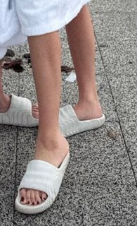 Eleni Balogh feet photo 16