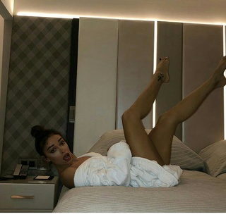 Eleni Foureira feet photo thumbnail